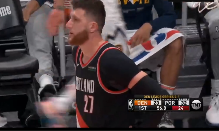  约基奇斩获三双数据引领掘金稳居榜首